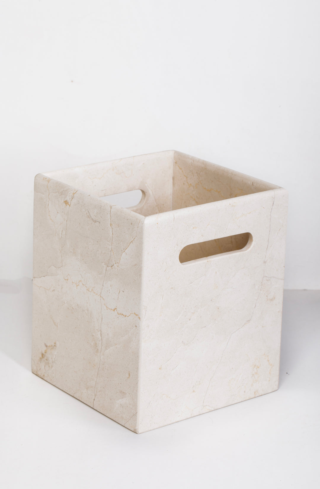 Laundry Marble towels basket