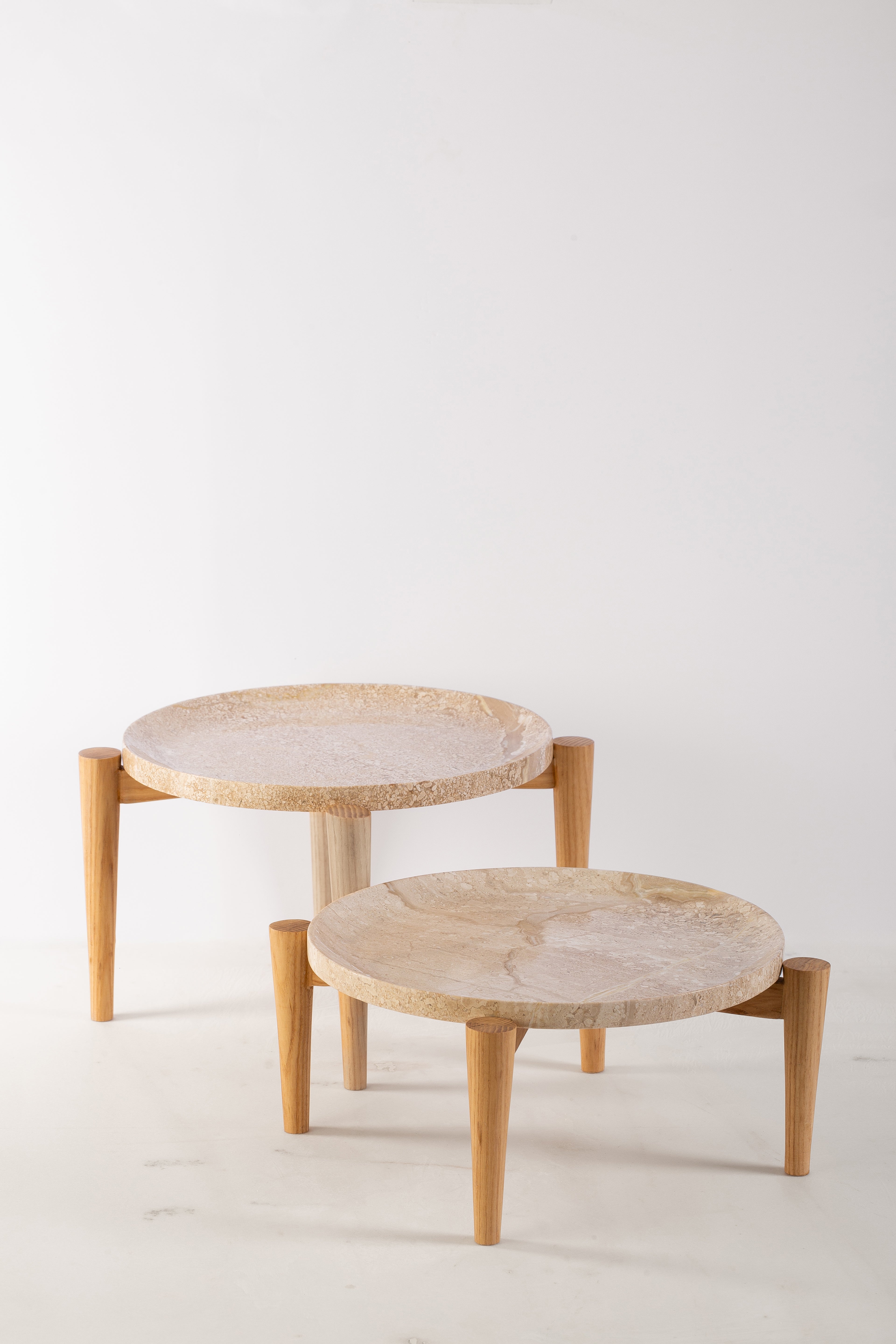 Service Plate with triple Wood stand