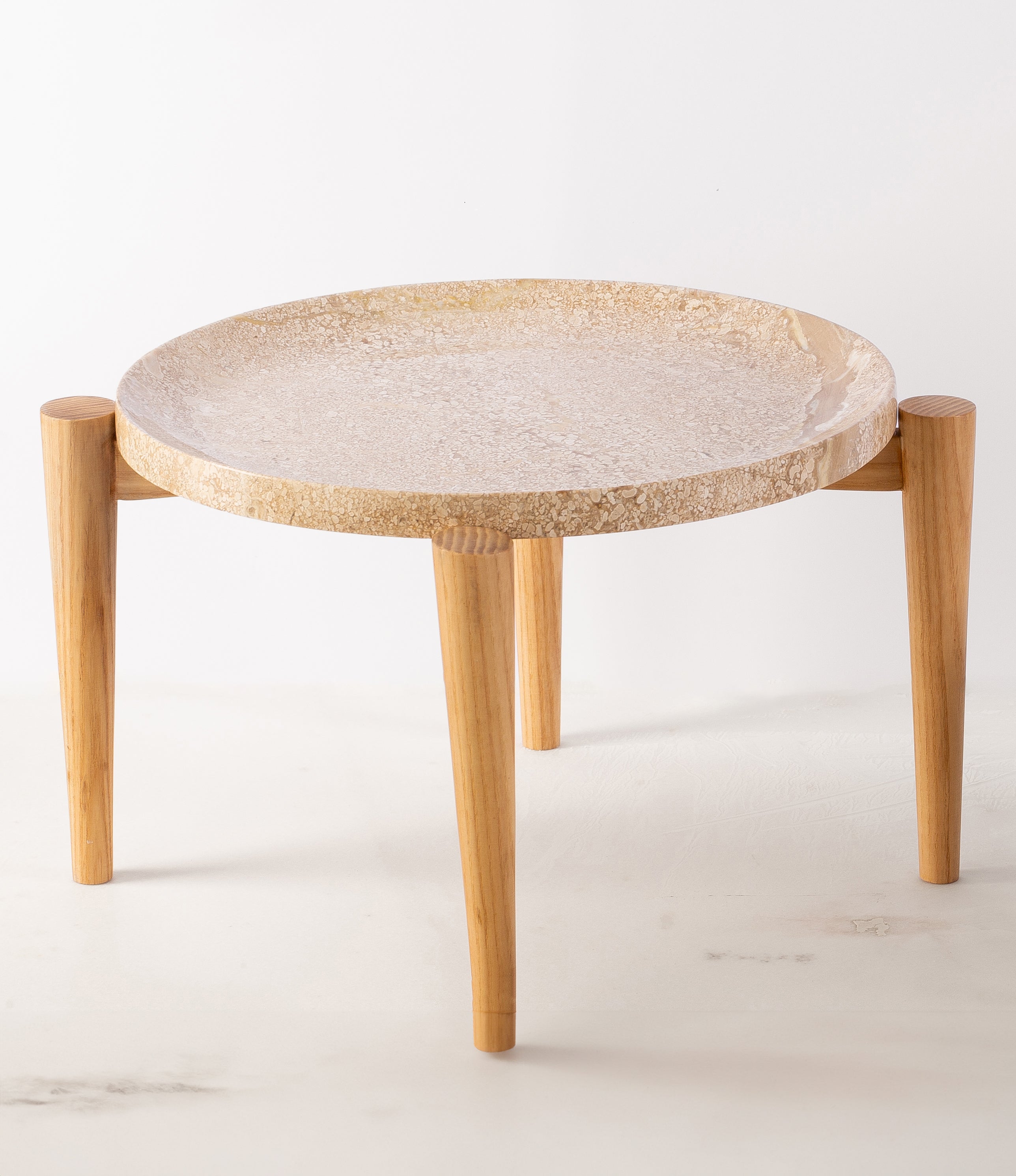 Service Plate with triple Wood stand