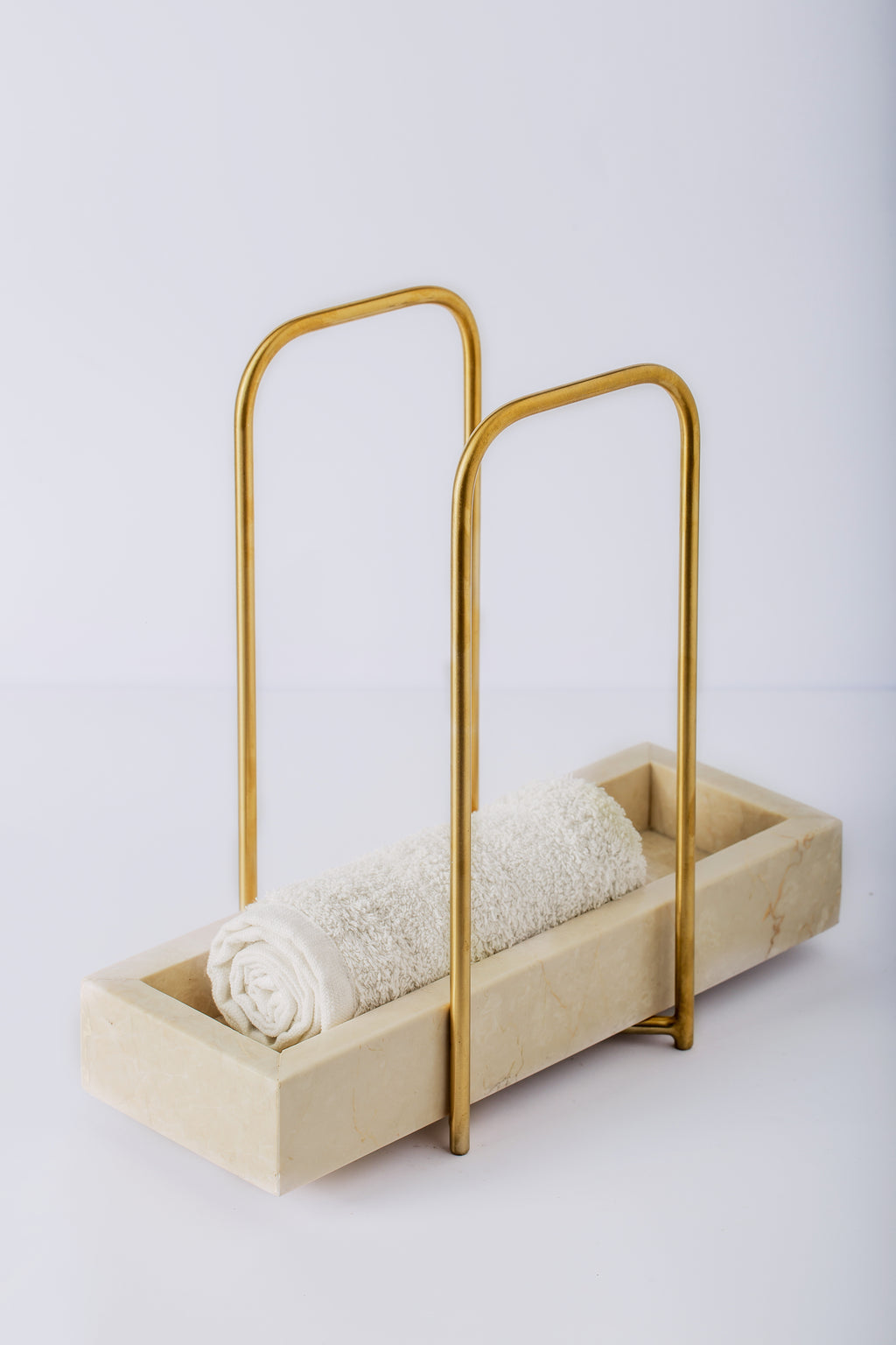 حامل المناشف