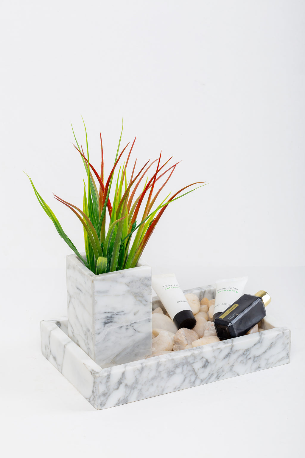 مجموعة حمام صغيرة مصنوعة يدويًا