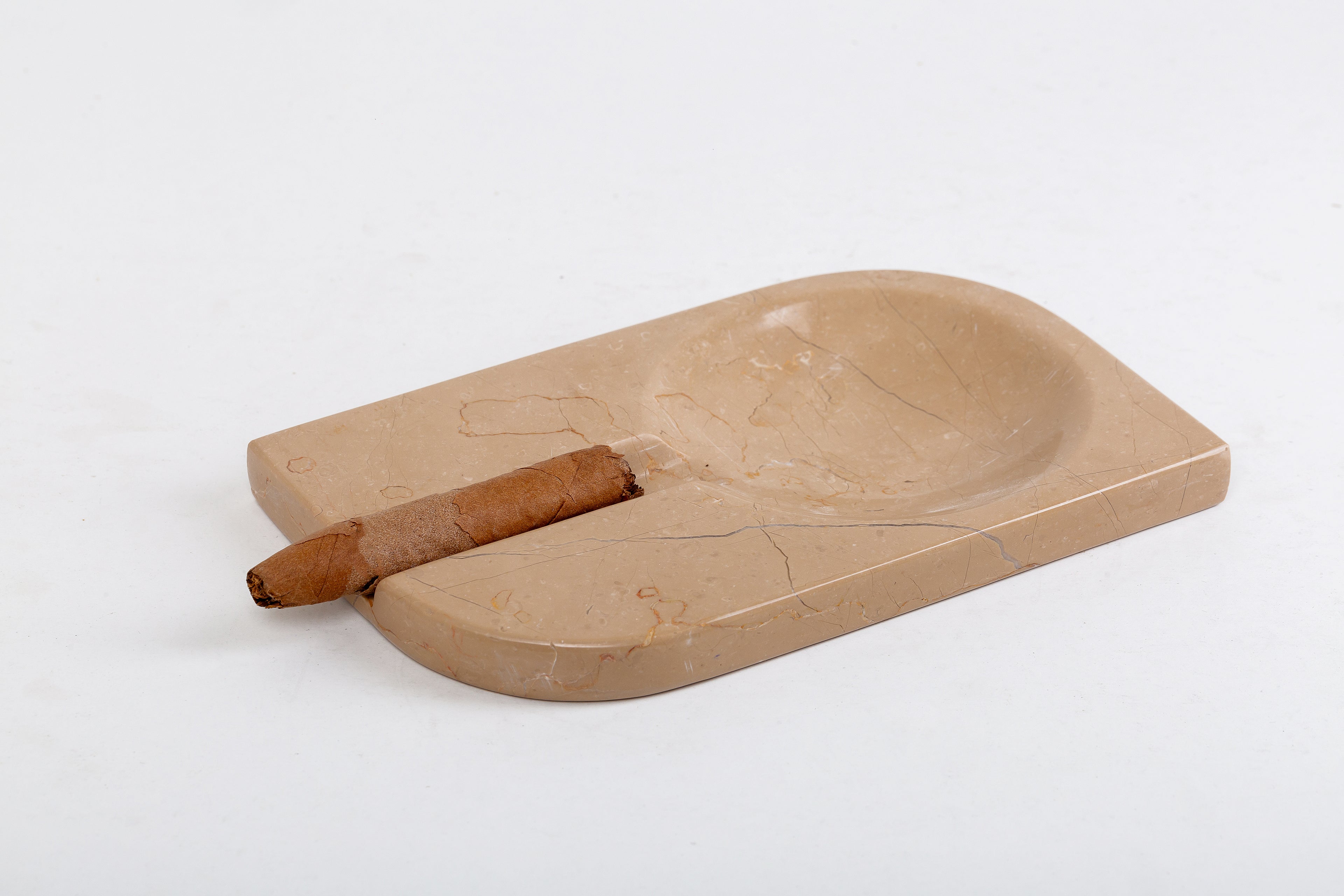 Handmade cigar ashtray (JO)