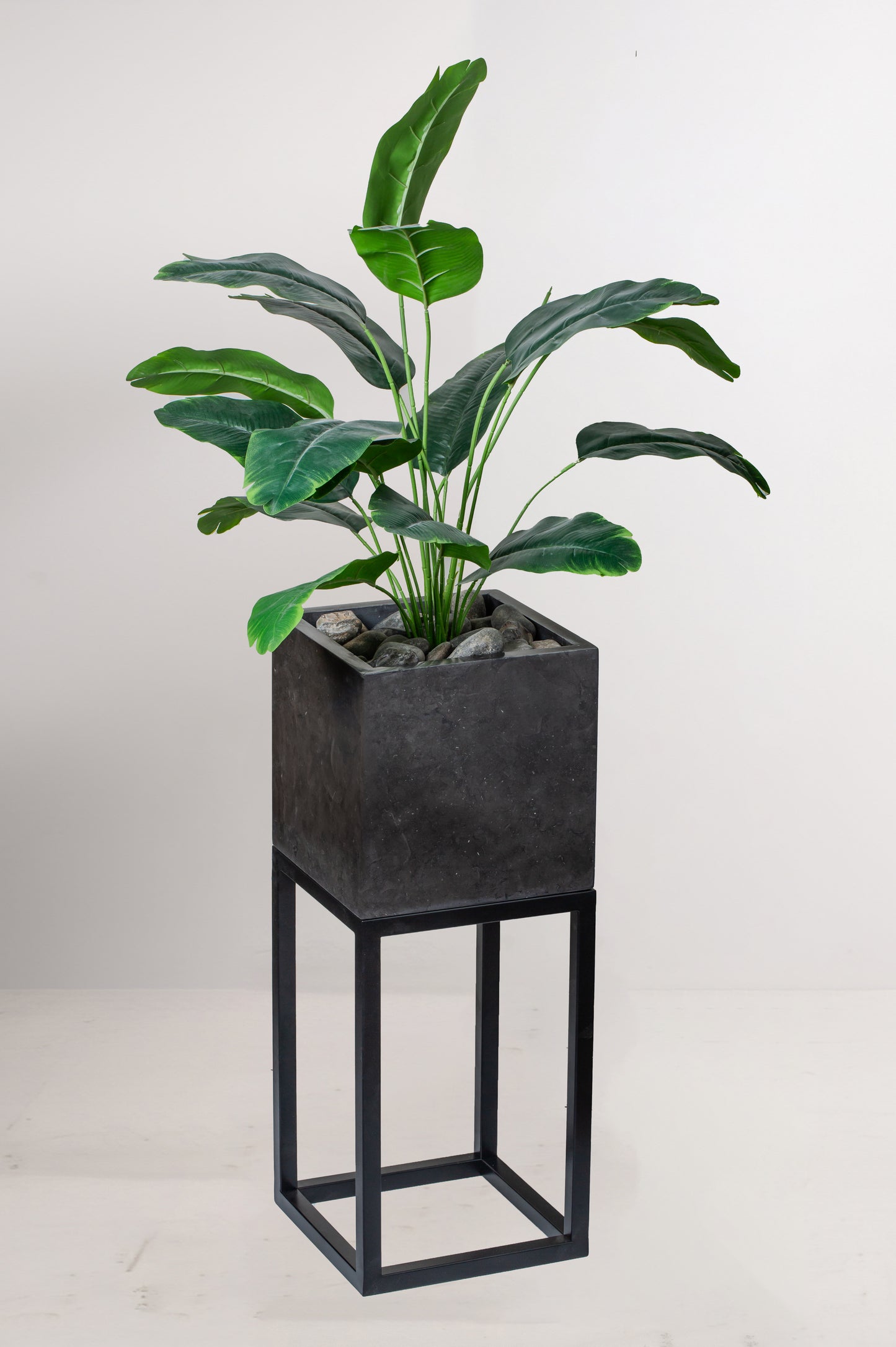 Planter Pot (Black Horizon)